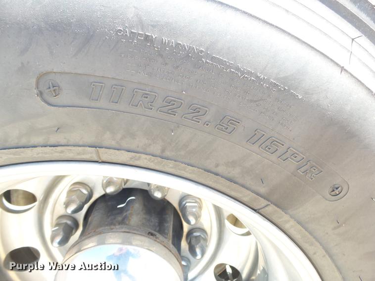 image for item DE3602 2009 Peterbilt 340 truck cab and chassis