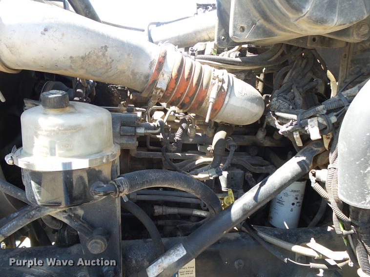 image for item DE3602 2009 Peterbilt 340 truck cab and chassis