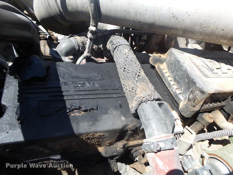 image for item DE3602 2009 Peterbilt 340 truck cab and chassis