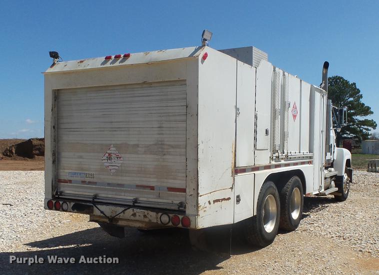 image for item DE3603 1996 Mack CH613 fuel and lube truck