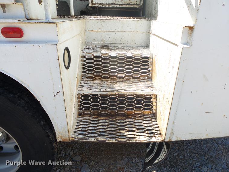 image for item DE3603 1996 Mack CH613 fuel and lube truck