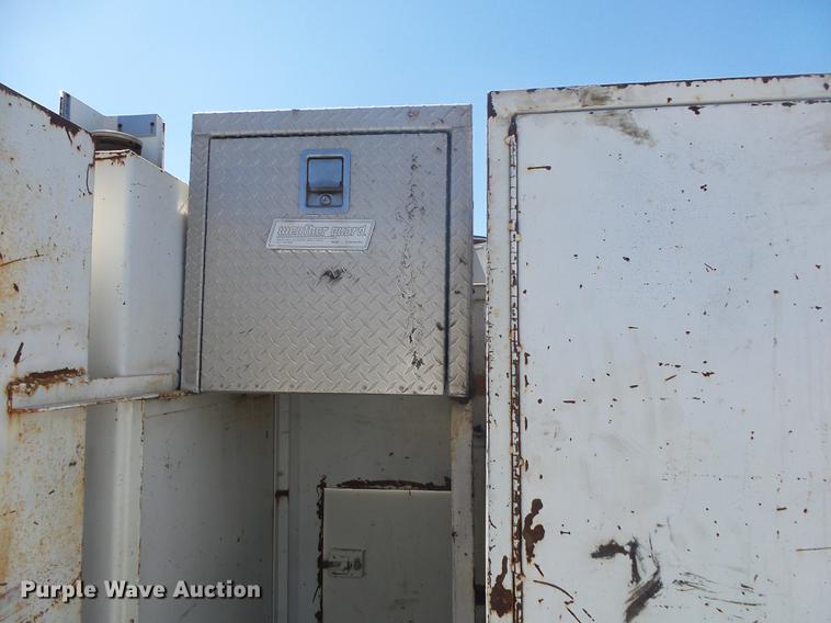 image for item DE3603 1996 Mack CH613 fuel and lube truck