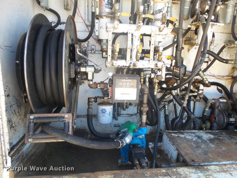 image for item DE3603 1996 Mack CH613 fuel and lube truck