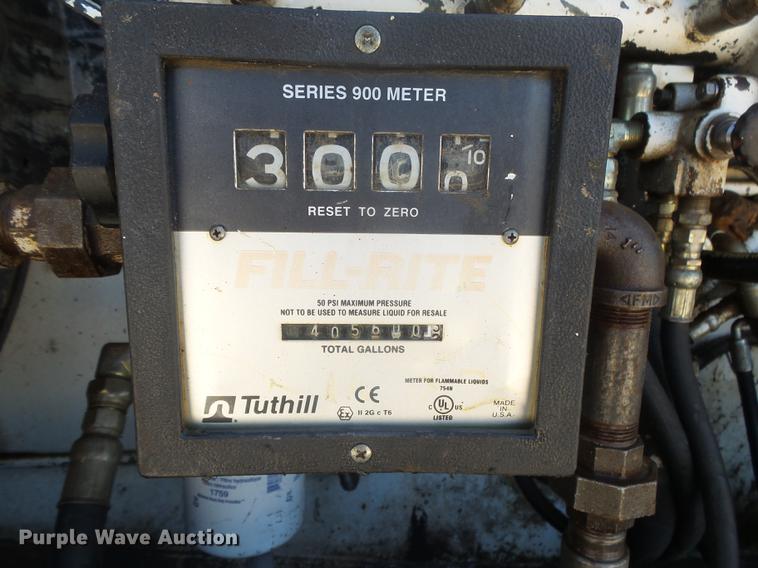 image for item DE3603 1996 Mack CH613 fuel and lube truck