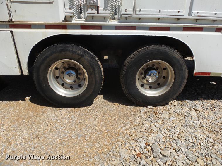 image for item DE3603 1996 Mack CH613 fuel and lube truck