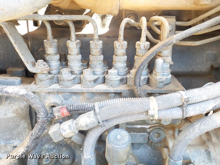 image for item DE3603 1996 Mack CH613 fuel and lube truck