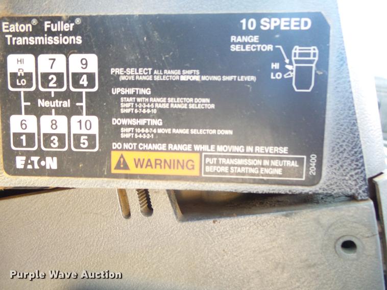 image for item DE3603 1996 Mack CH613 fuel and lube truck