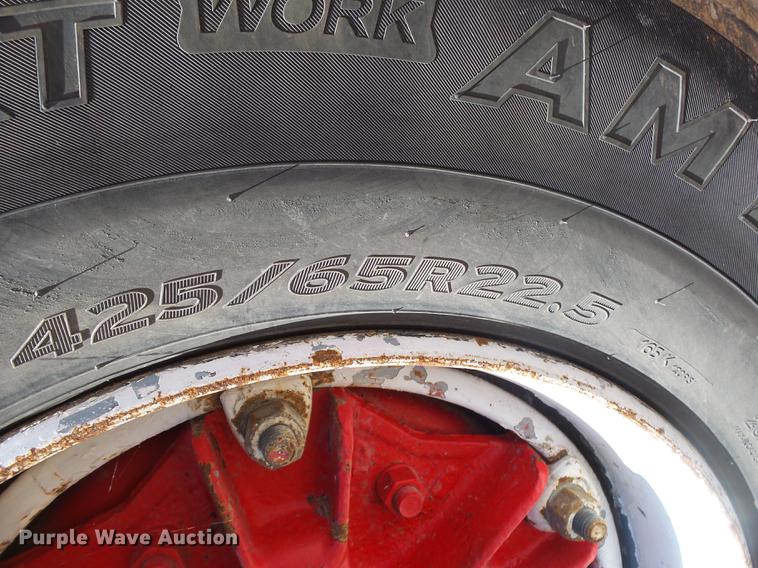 image for item DE3605 1989 Mack DM690S dump truck