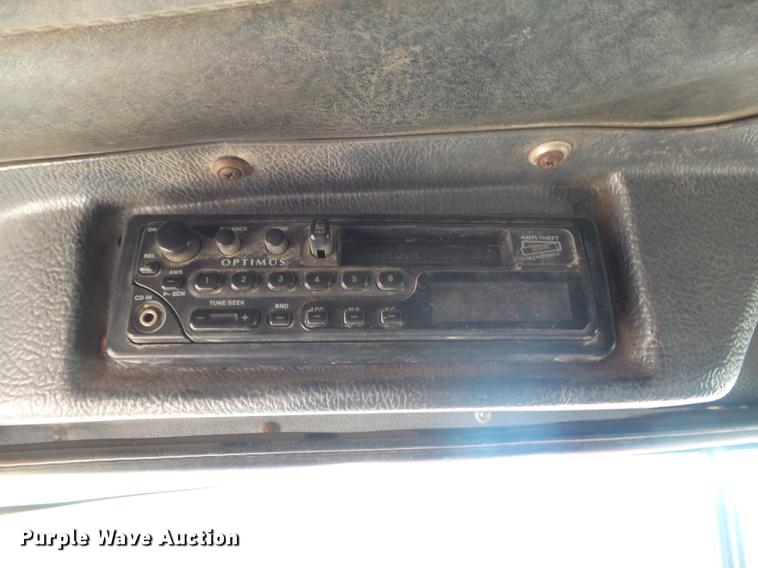 image for item DE3605 1989 Mack DM690S dump truck