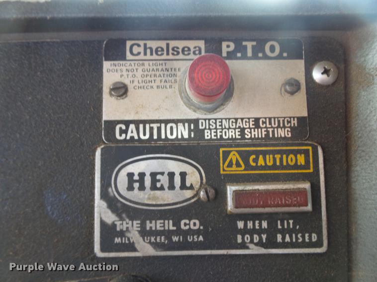 image for item DE3605 1989 Mack DM690S dump truck