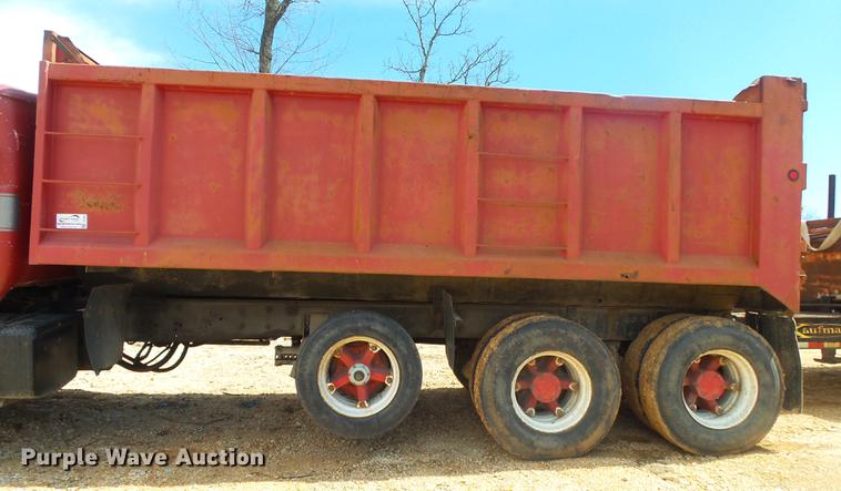 image for item DE3605 1989 Mack DM690S dump truck