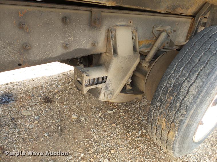 image for item DE3605 1989 Mack DM690S dump truck