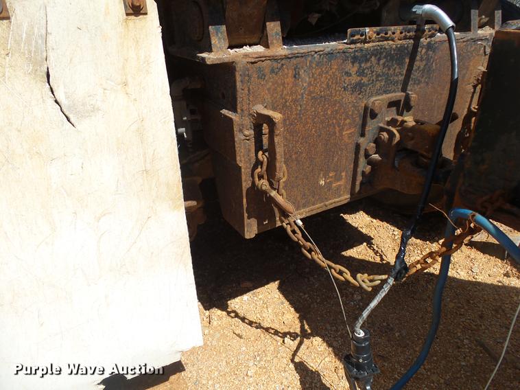 image for item DE3605 1989 Mack DM690S dump truck