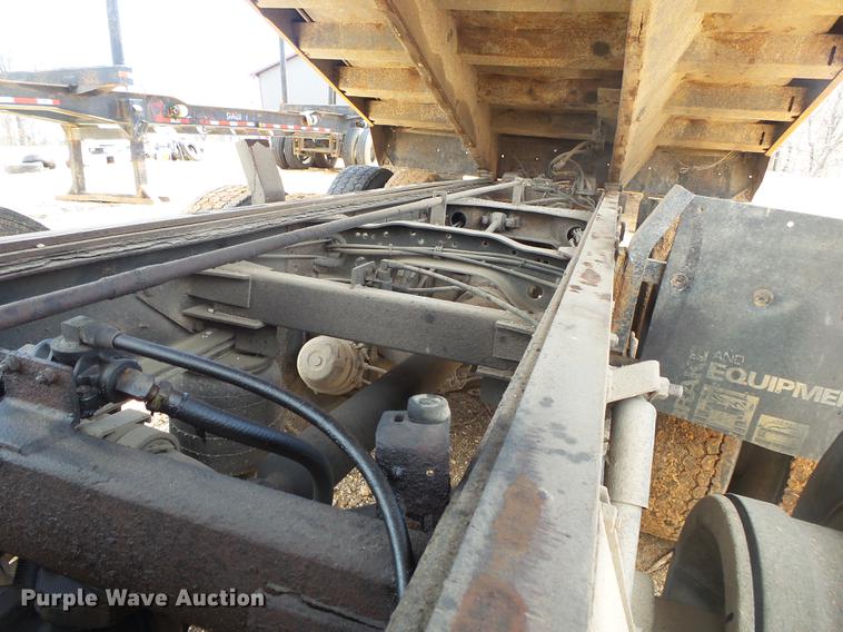 image for item DE3605 1989 Mack DM690S dump truck