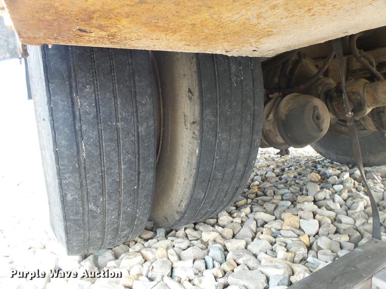 image for item DE3606 1995 International 4900 service truck