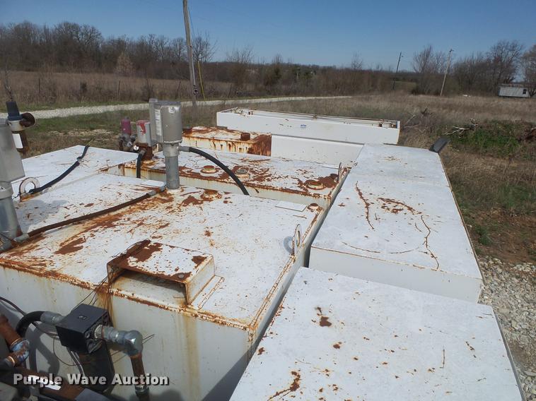 image for item DE3606 1995 International 4900 service truck