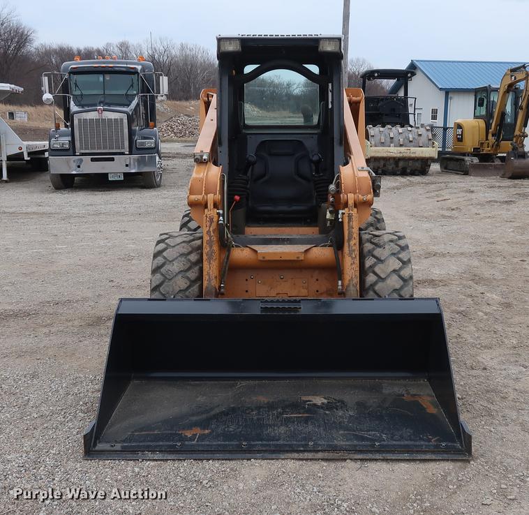 image for item DF3614 Case 440 Series 3 skid steer