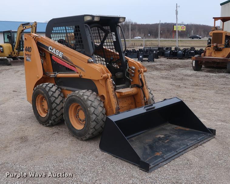 image for item DF3614 Case 440 Series 3 skid steer