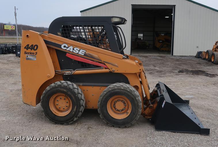 image for item DF3614 Case 440 Series 3 skid steer