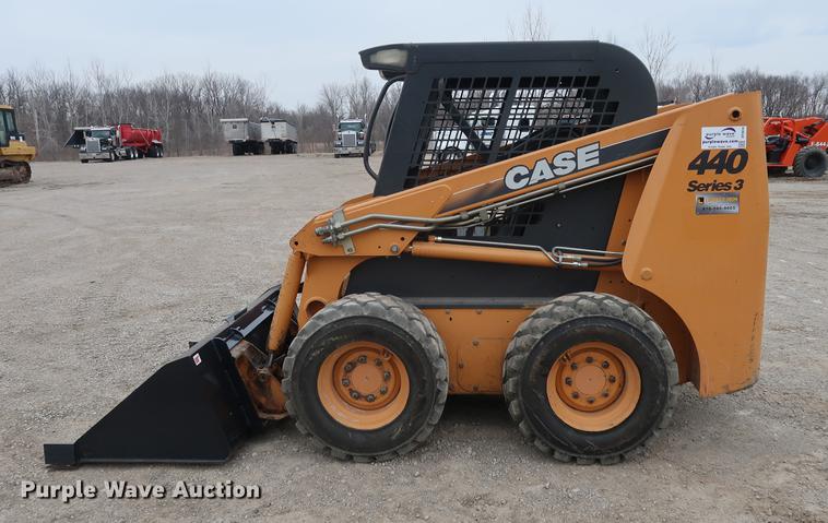 image for item DF3614 Case 440 Series 3 skid steer