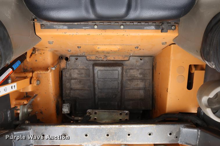 image for item DF3614 Case 440 Series 3 skid steer