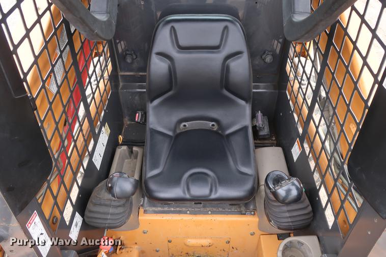 image for item DF3614 Case 440 Series 3 skid steer