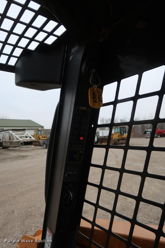 image for item DF3614 Case 440 Series 3 skid steer