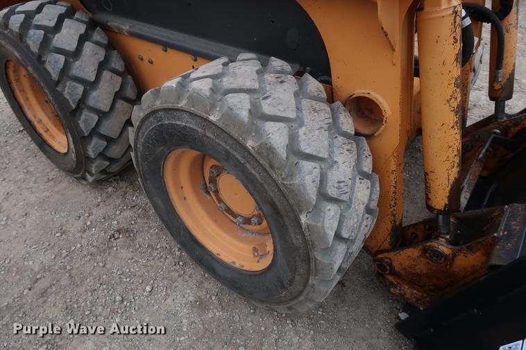 image for item DF3614 Case 440 Series 3 skid steer