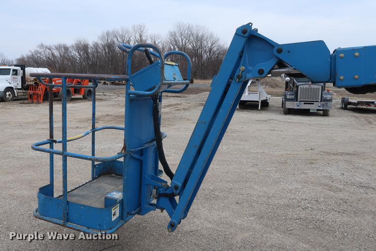 image for item DF3615 2002 Genie Z-30/20N boom lift