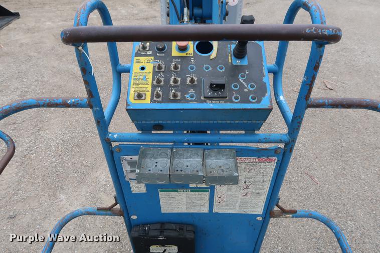 image for item DF3615 2002 Genie Z-30/20N boom lift