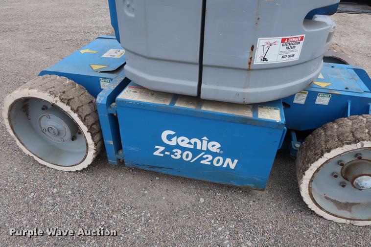 image for item DF3615 2002 Genie Z-30/20N boom lift
