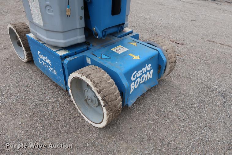 image for item DF3615 2002 Genie Z-30/20N boom lift