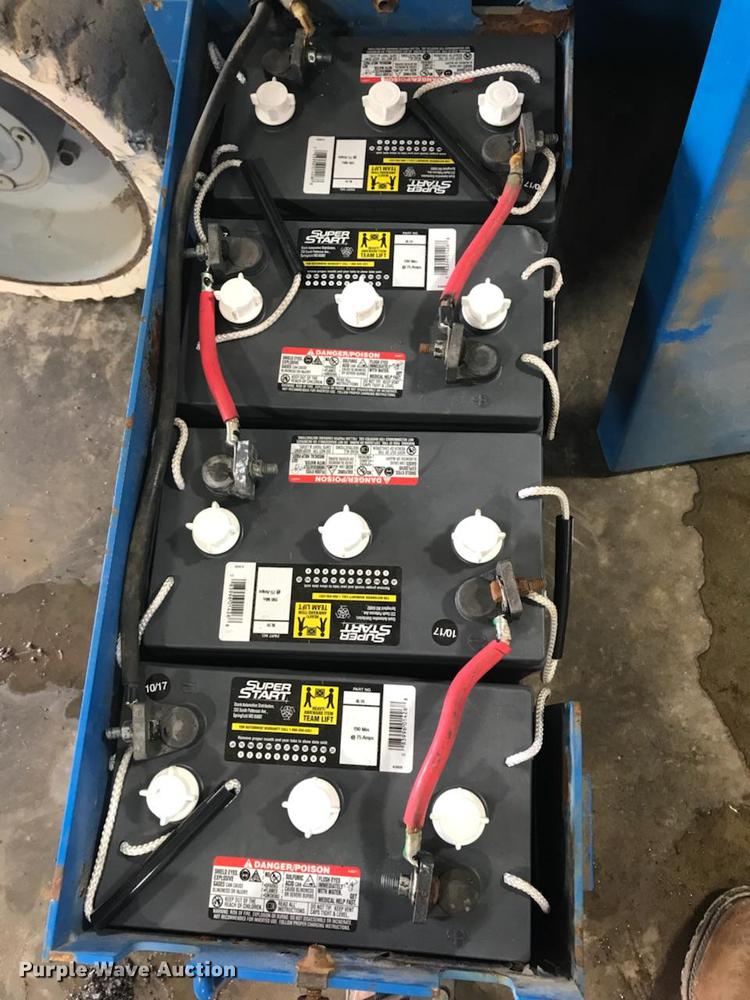 image for item DF3615 2002 Genie Z-30/20N boom lift