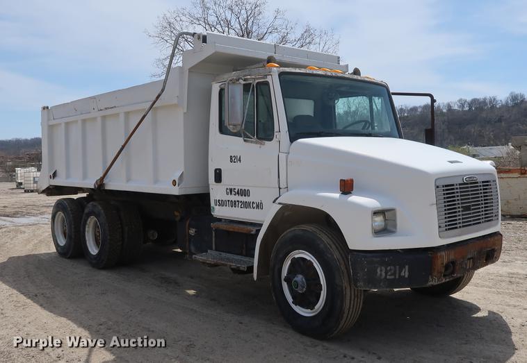 image for item DF3647 1998 Freightliner FL70 dump truck
