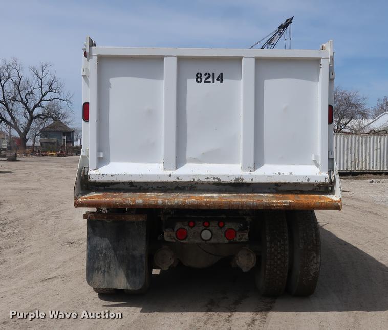 image for item DF3647 1998 Freightliner FL70 dump truck