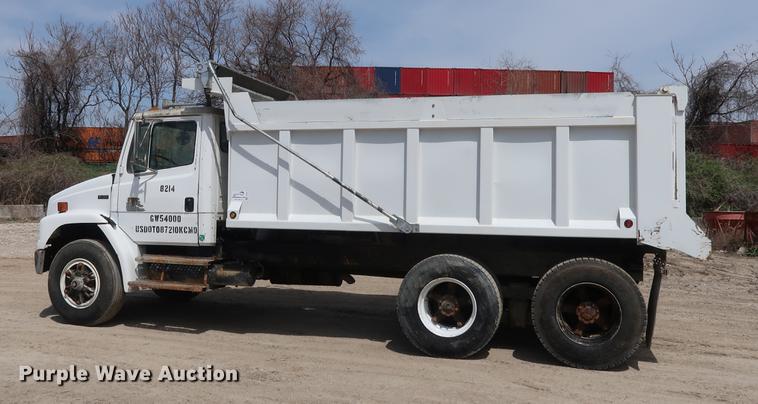 image for item DF3647 1998 Freightliner FL70 dump truck