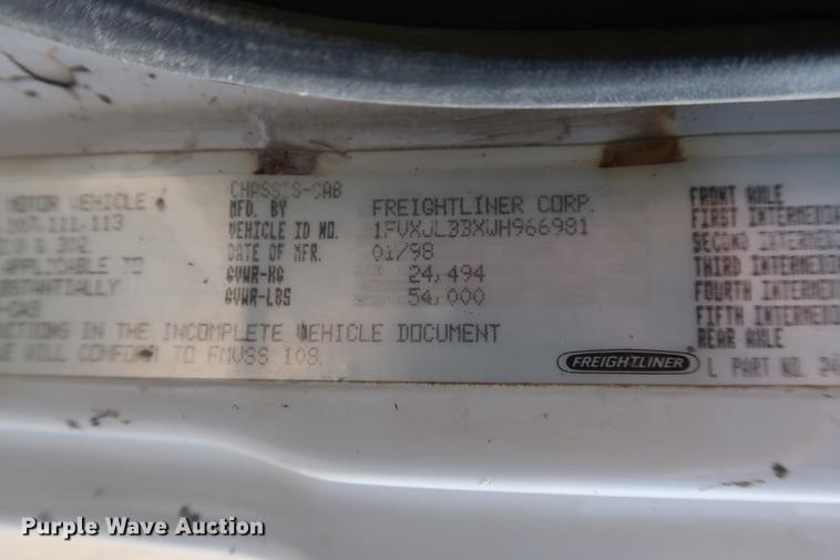 image for item DF3647 1998 Freightliner FL70 dump truck