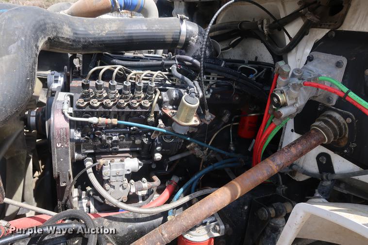 image for item DF3647 1998 Freightliner FL70 dump truck