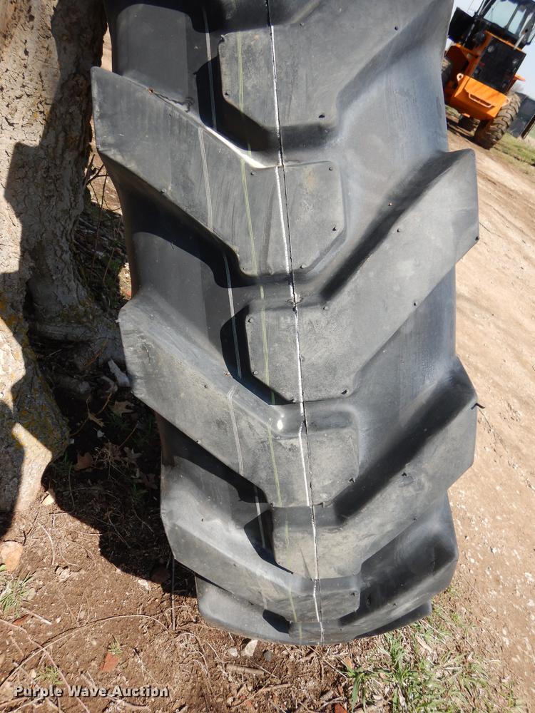 image for item DN9462 (4) Deestone 13.00-24 tires