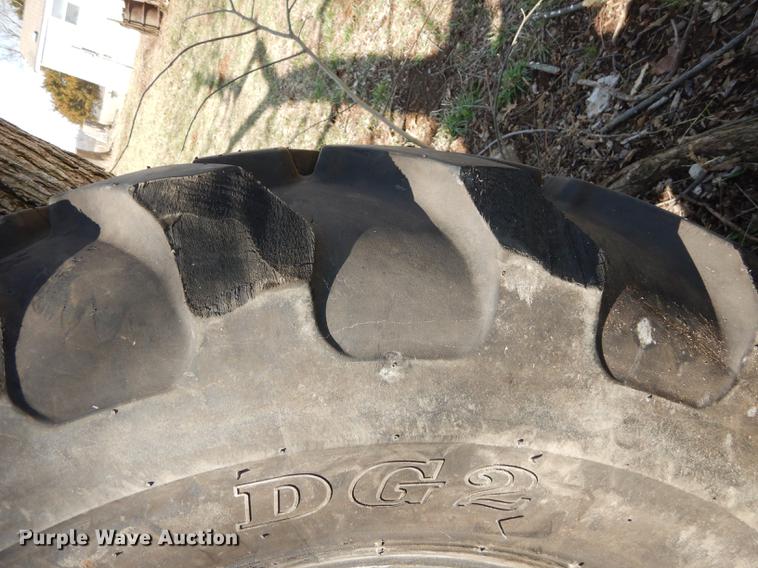 image for item DN9462 (4) Deestone 13.00-24 tires