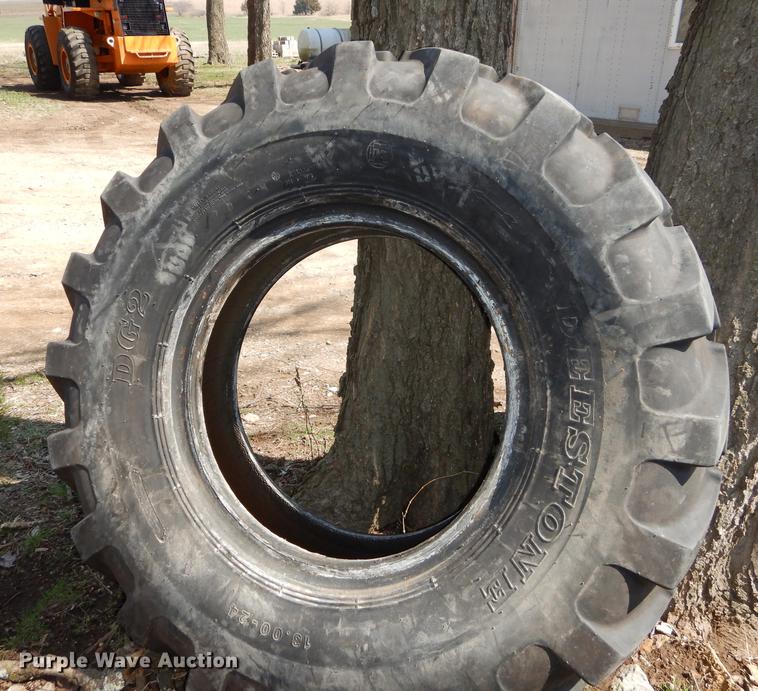 image for item DN9462 (4) Deestone 13.00-24 tires