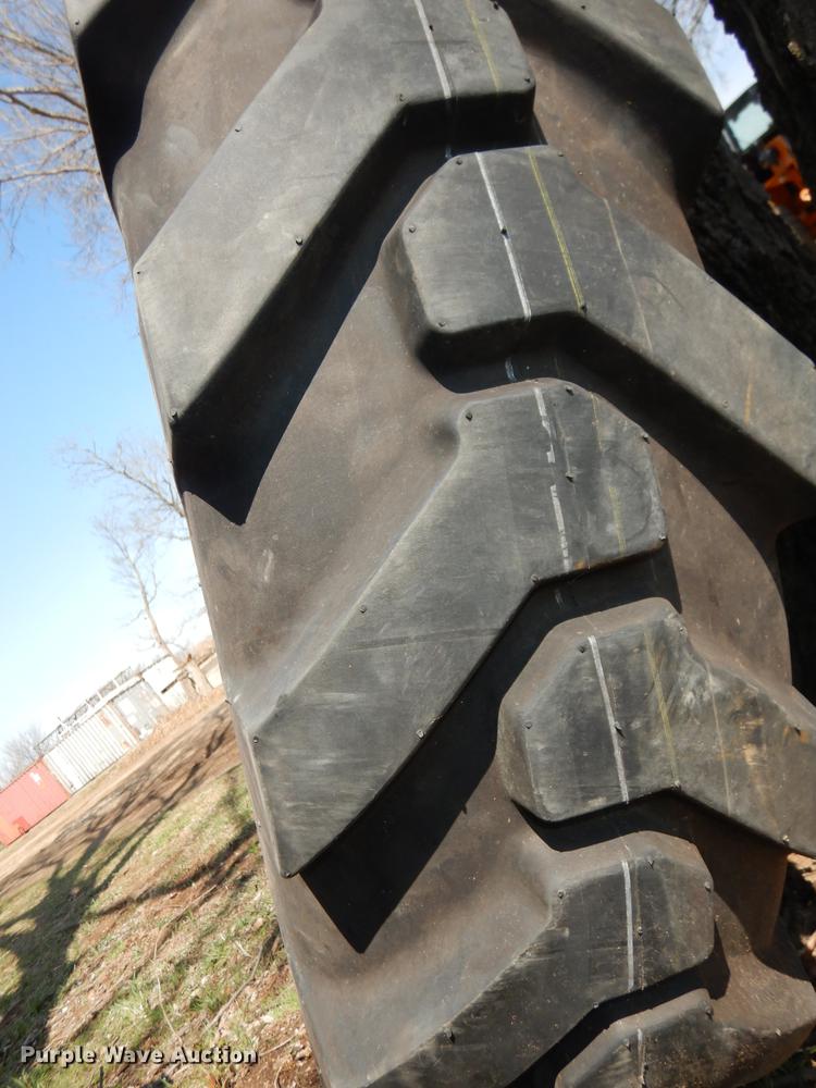 image for item DN9462 (4) Deestone 13.00-24 tires