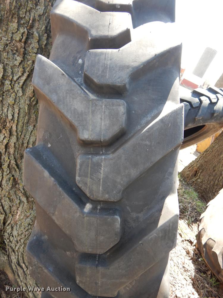 image for item DN9462 (4) Deestone 13.00-24 tires