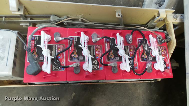 image for item DP9558 2002 JLG 3246E2 scissor lift