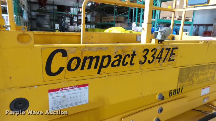 image for item DP9569 2006 Haulotte 3347E scissor lift