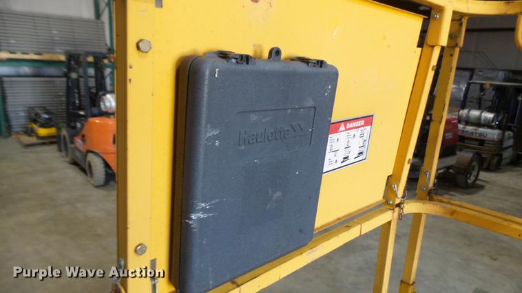 image for item DP9569 2006 Haulotte 3347E scissor lift
