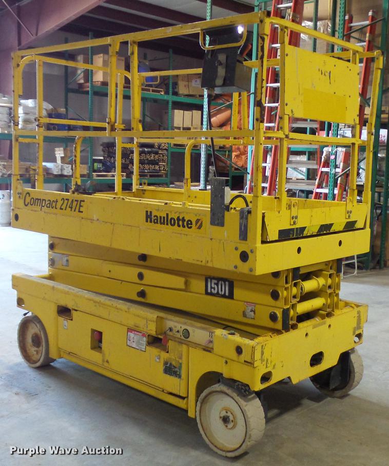 image for item DP9570 2001 Haulotte 2746E scissor lift