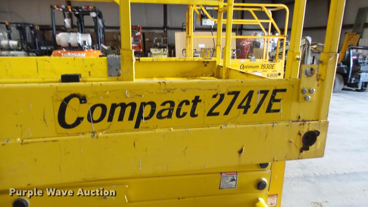 image for item DP9570 2001 Haulotte 2746E scissor lift