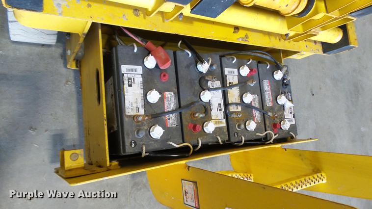 image for item DP9570 2001 Haulotte 2746E scissor lift