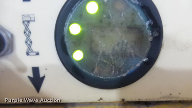 image for item DP9570 2001 Haulotte 2746E scissor lift